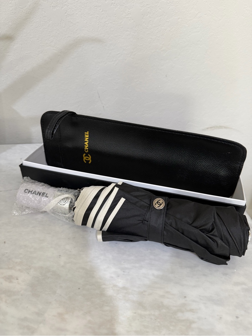 GWP Black CC Umbrella - Picture 2 of 5